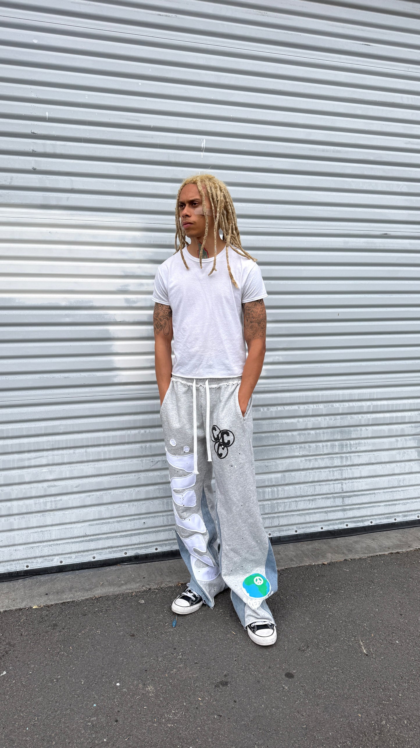 DENIM FLARED SWEATS. ProjectCapri