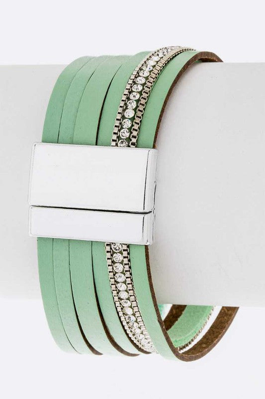 Arrow Charm Magnetic Slit Cuff Shop Style & More | Fresh Looks, Everyday Deals & Free Shipping