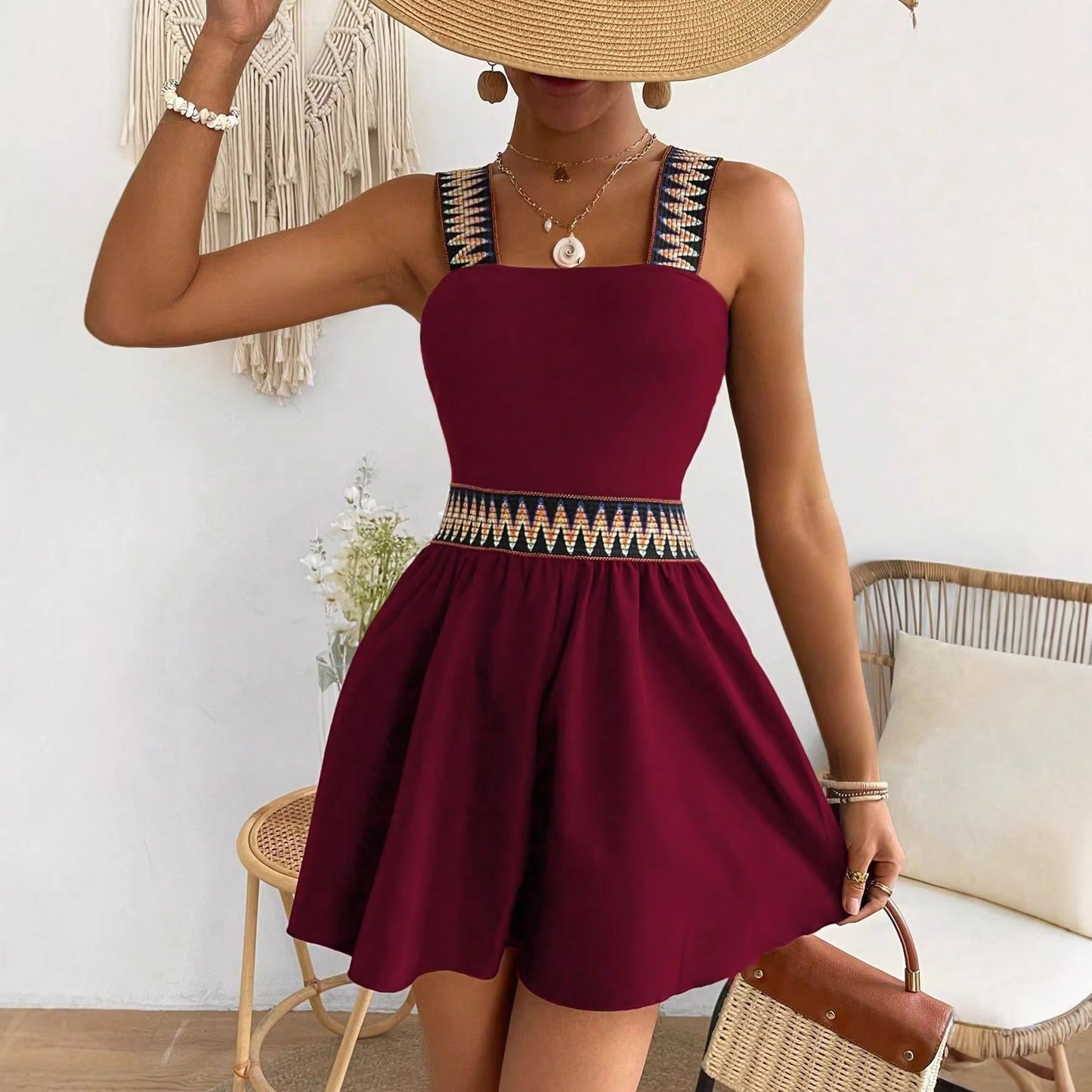 Women's Resort-Style Sleeveless Wide-Leg Jumpsuit with Cinched Waist FitiqueFit