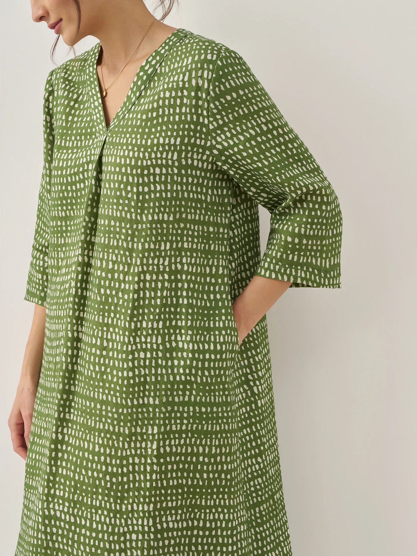 100% Linen V-Neck Dot Midi Dress LIRA LINTICO