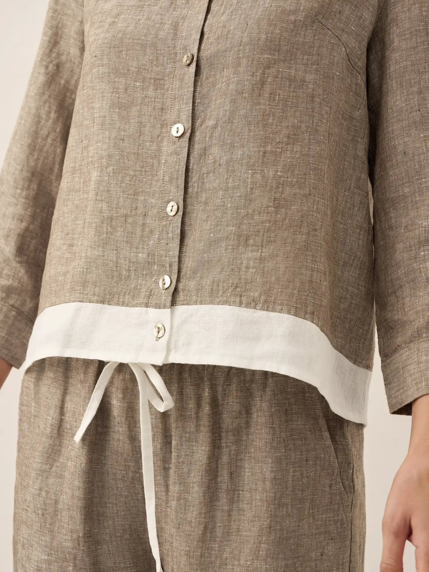 100% Linen Buttoned Closure Color-Blocked Shirt JANICE LINTICO