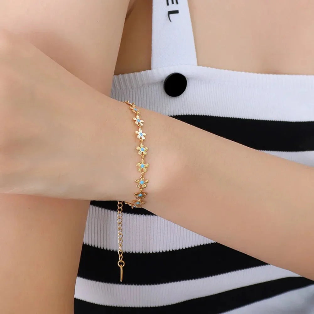 The Golden Bloom Bracelet Ivory Embers