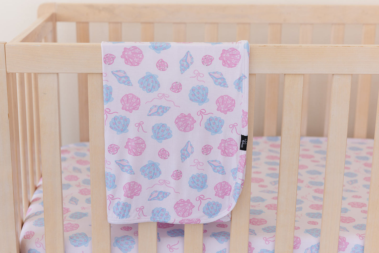 Cove - Lightweight Blanket Blush Lotus