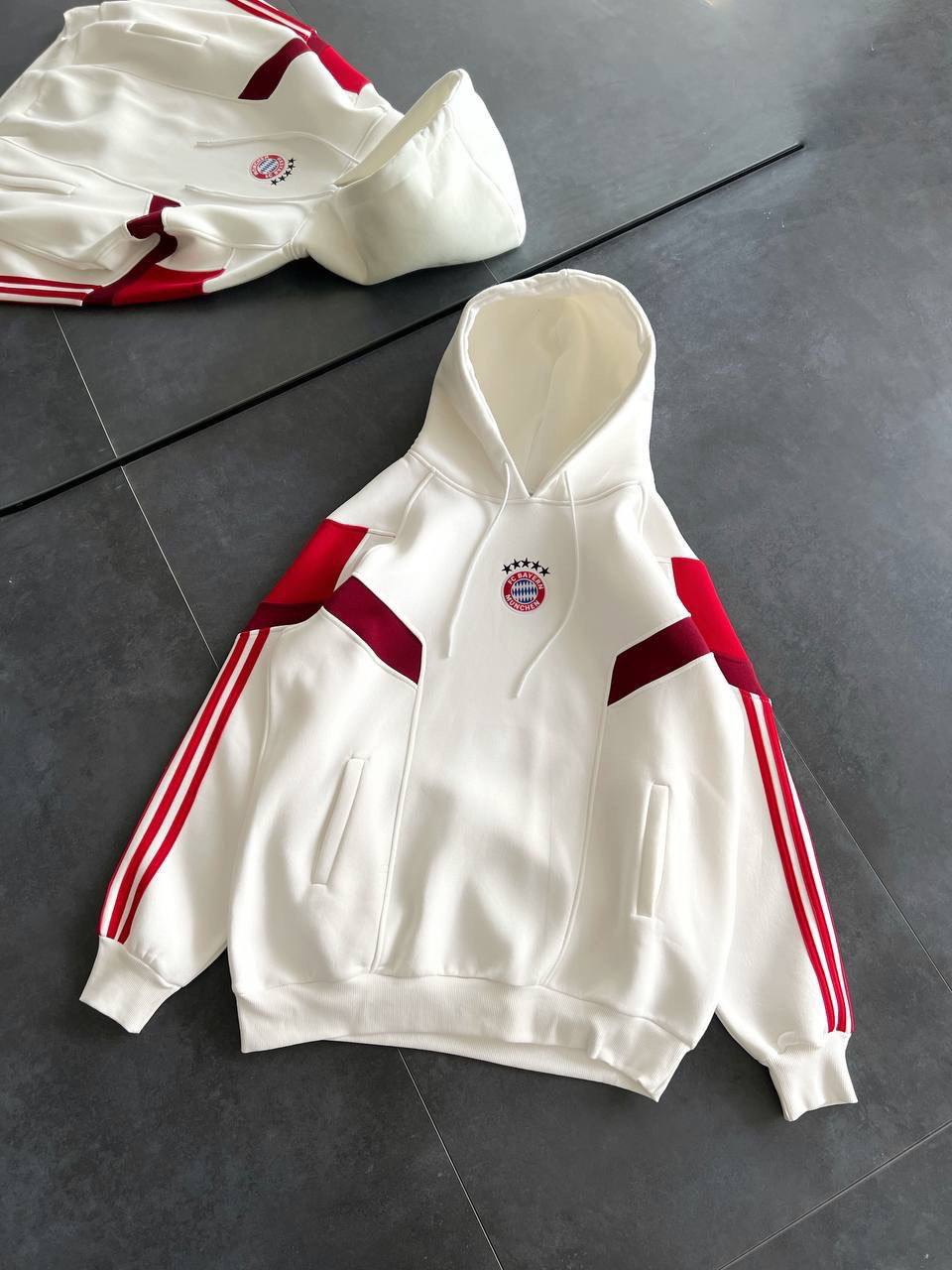 Bayern Munich Logo Hooded Oversized Sweatshirt - Stylish and Comfortable Withinblack