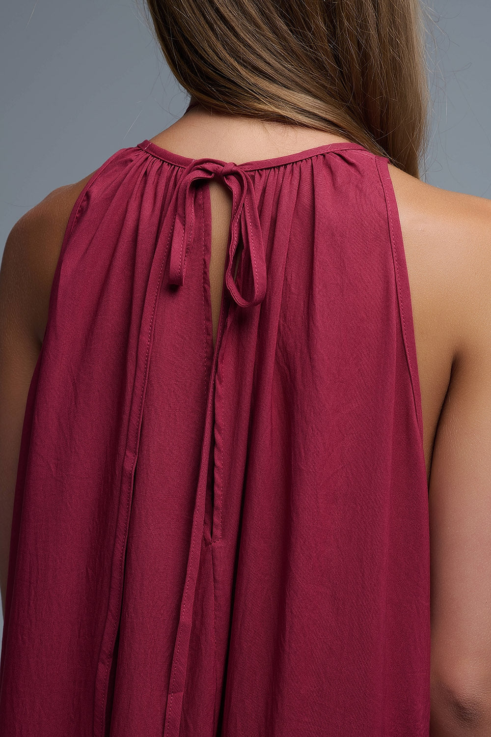 Burgundy Halter Neck Maxi Dress With Seam Detailing Q2store
