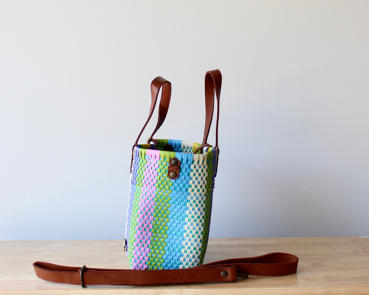 Vida Woven Purse – Soft Pastel Stripes MexiMexi