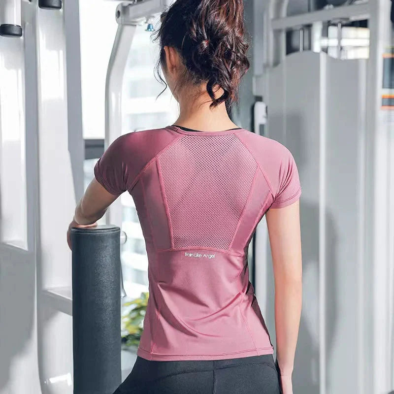 🖤 Plus Size Women's Sports T-Shirt – Breathable Yoga & Running Top FitiqueFit