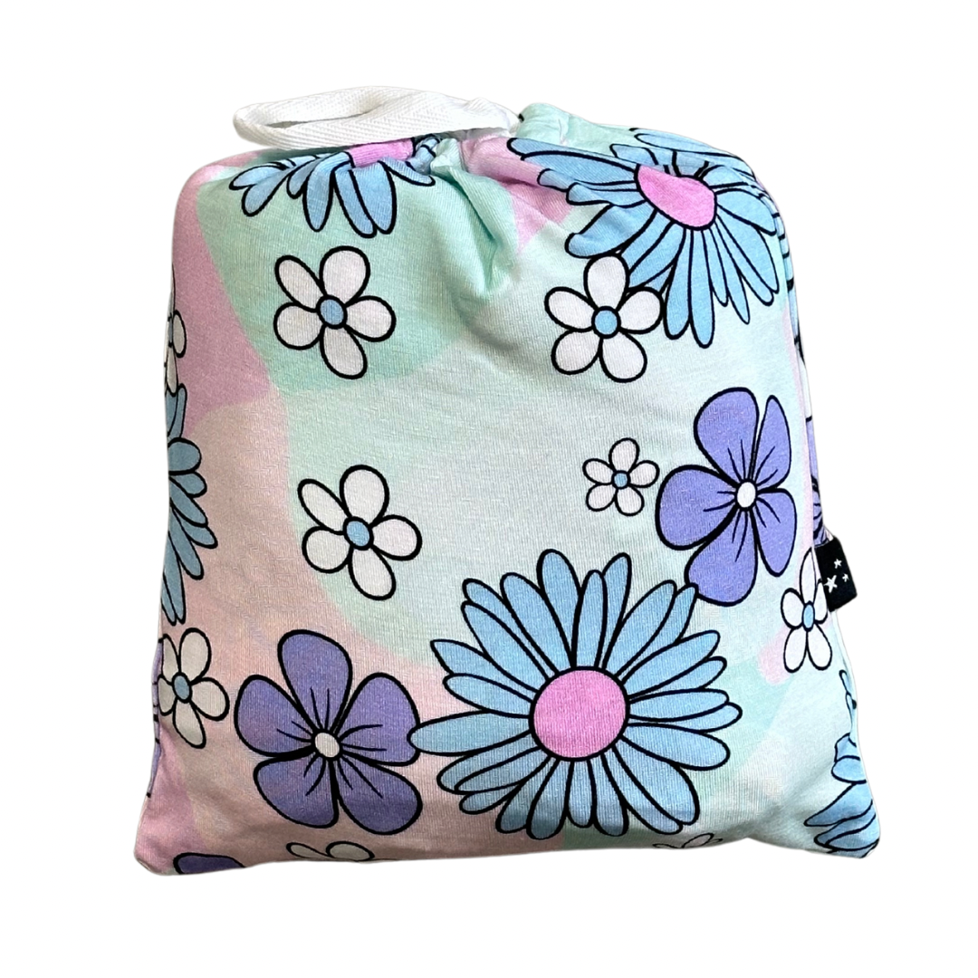 Blake - Lightweight Blanket Blush Lotus