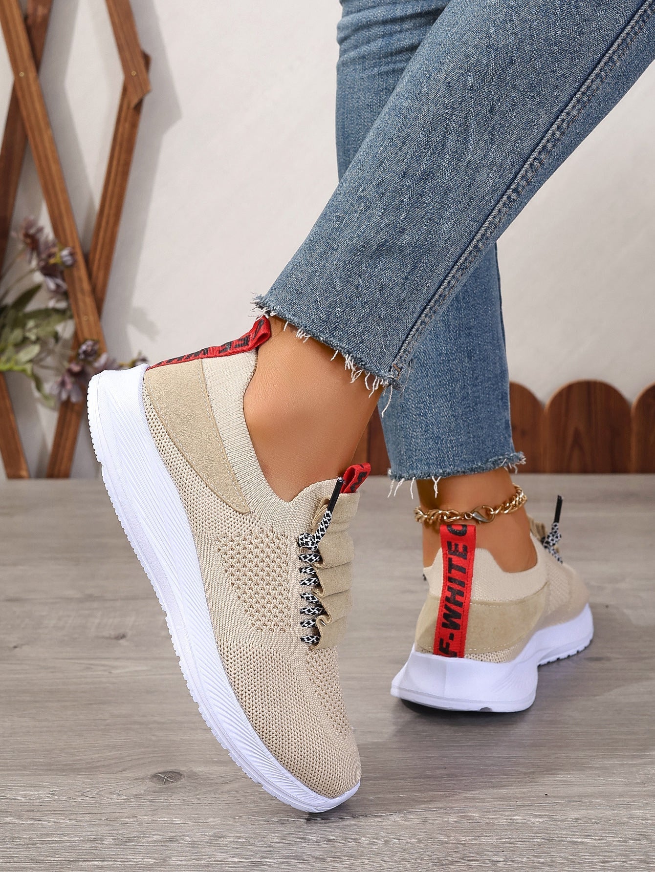 Women’s Non-Slip Round-Toe Casual Sneakers FitiqueFit
