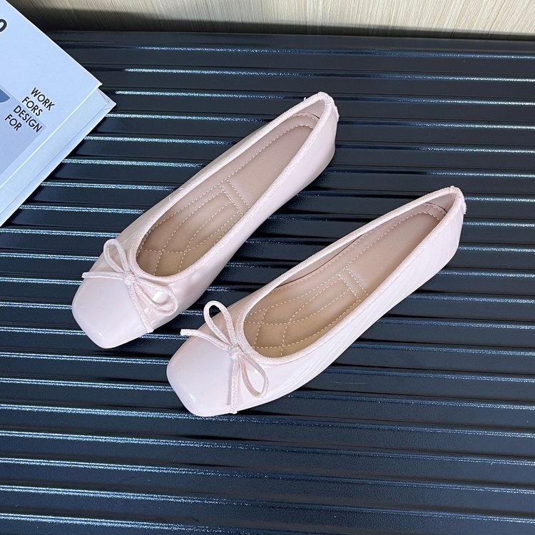 Women's Korean Style Square Toe Soft Sole Slip-On Flats – Wide Size FitiqueFit