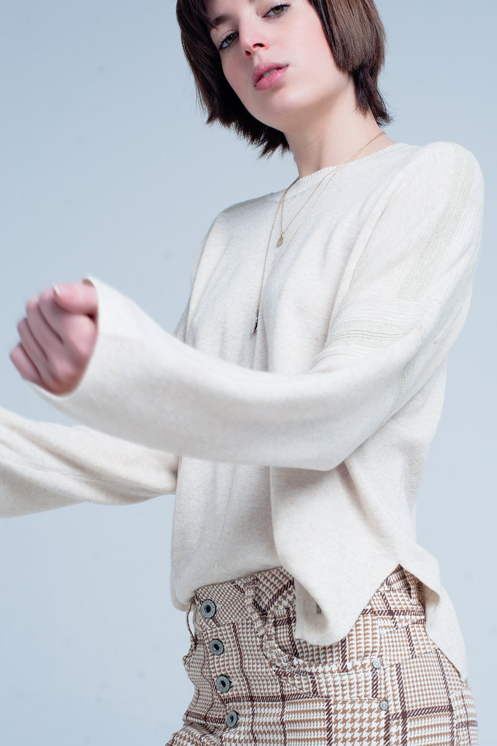 Beige Fine Knitted Sweater with Glitter Details Q2store