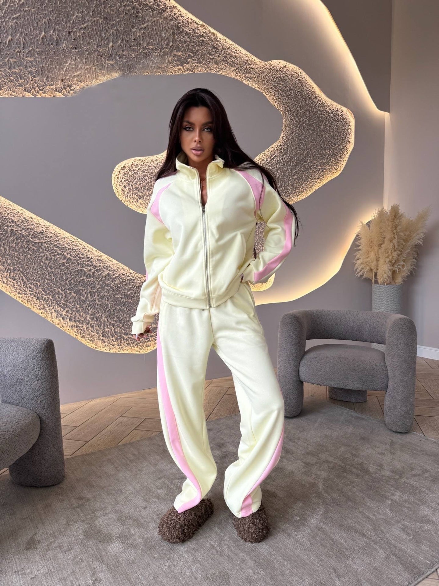 Women’s Long-Sleeve Zip-Up Jacket and Sweatpants Two-Piece Set FitiqueFit