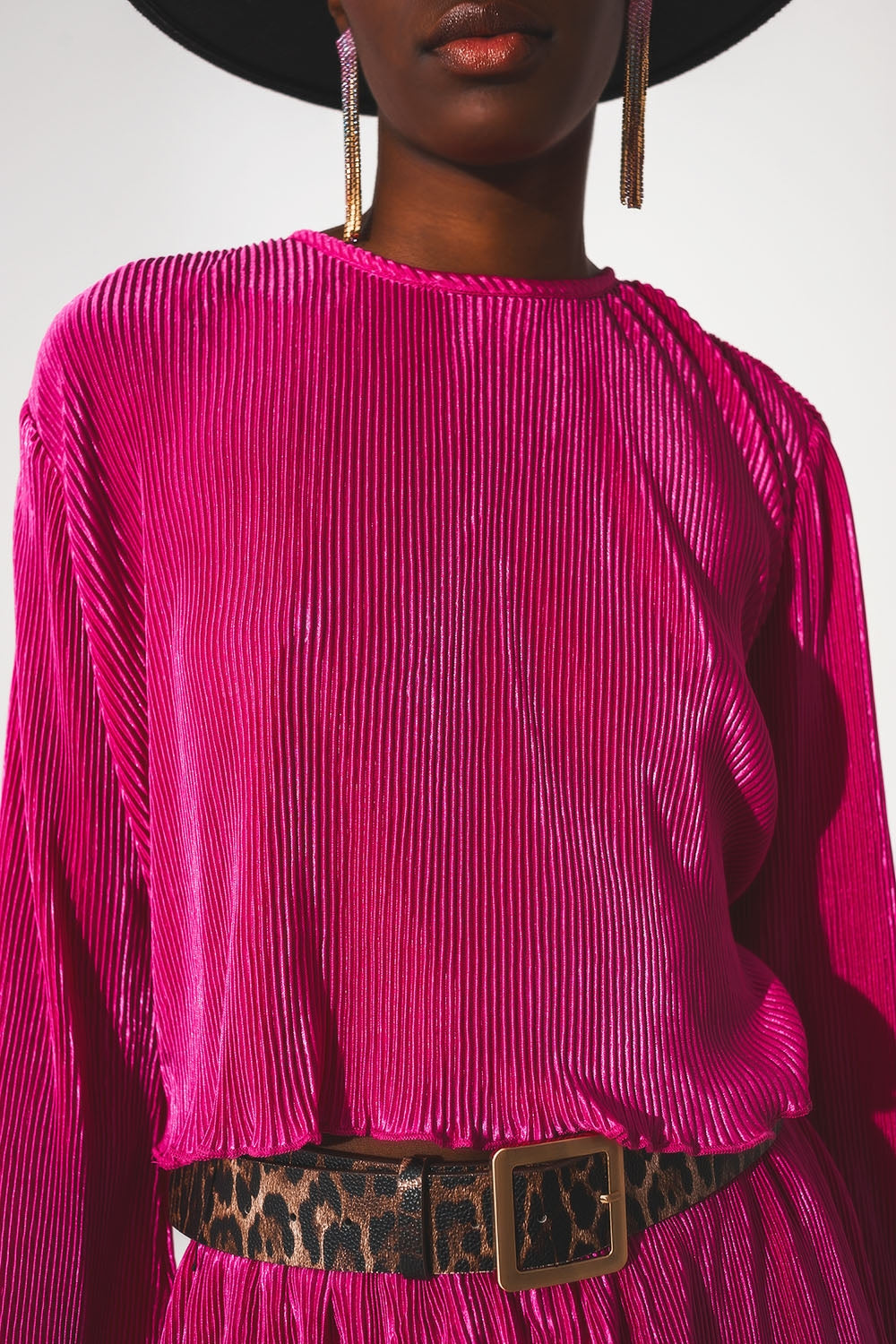 Pleated round neck crop top in fuchsia Q2store