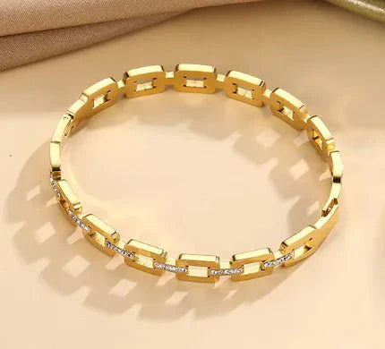 Luxora Glow Bracelet Ivory Embers