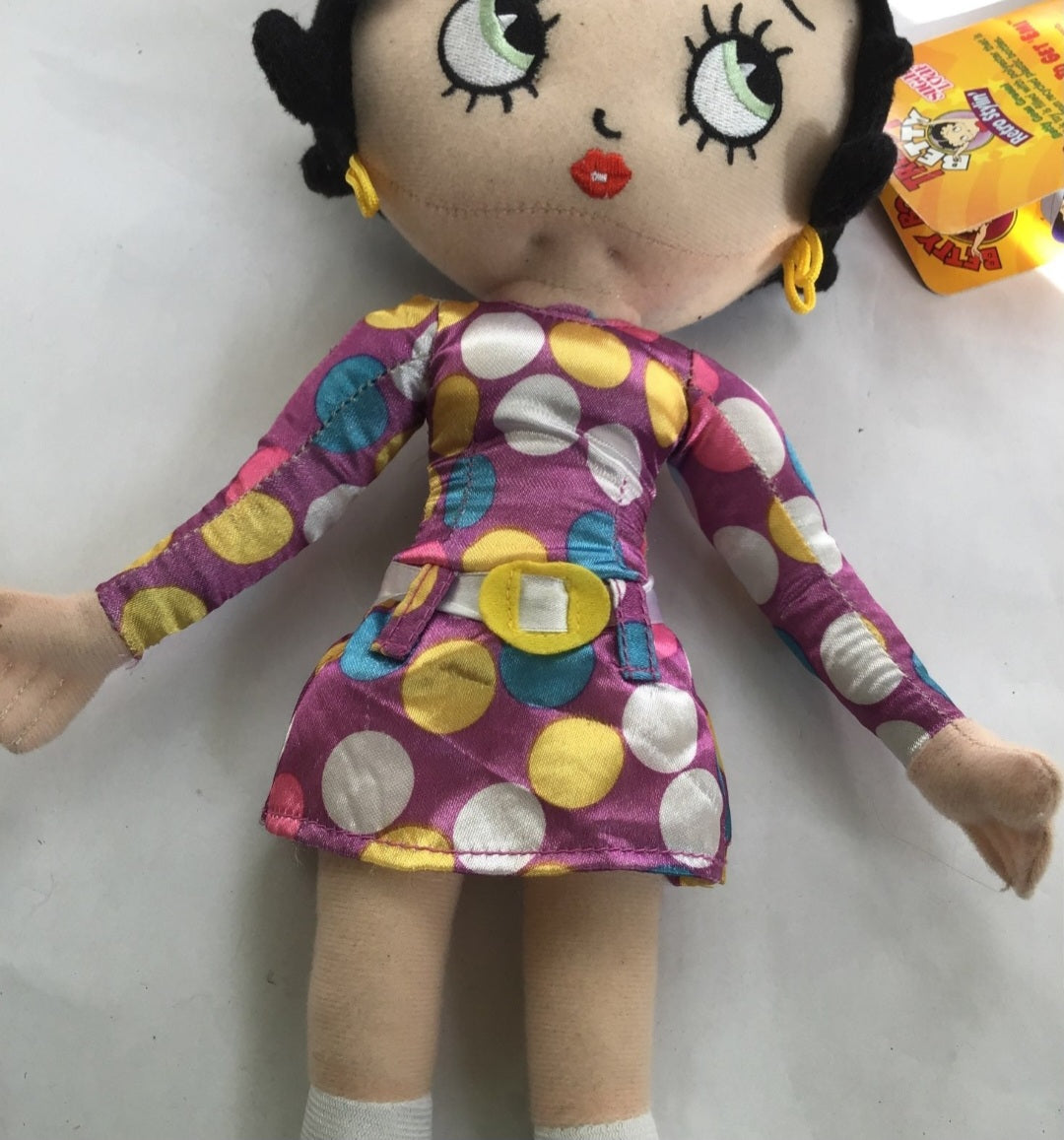 Betty Boop Doll Retro Stylin 60s Era. 15" tall Tennessee Junk Trunk
