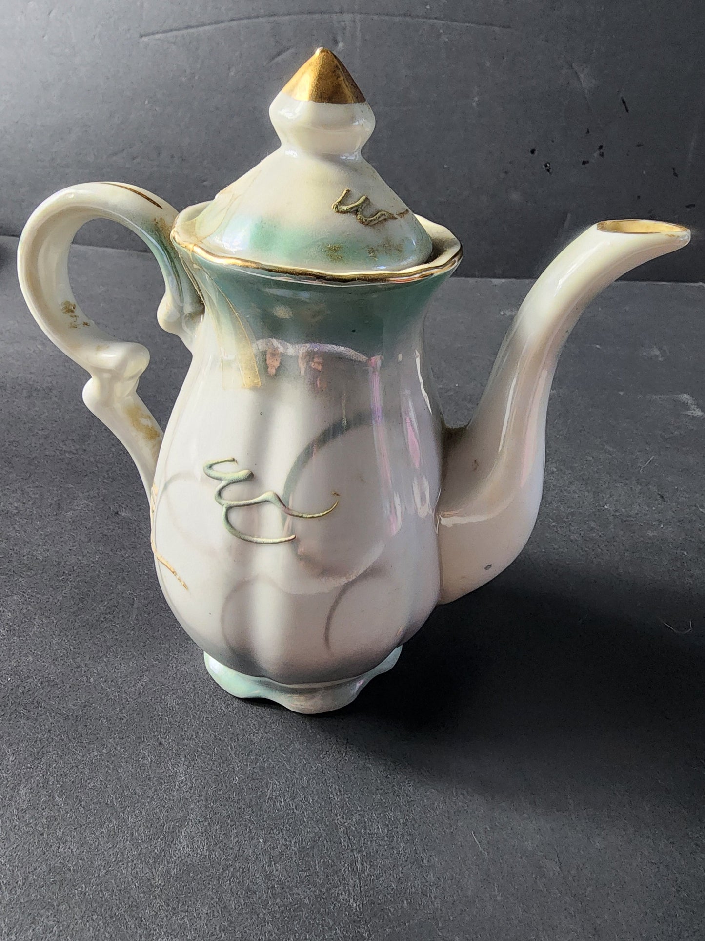 Kenmar Japan vintage Florida souvenir 3D Dragonware teapot green luster with dragon Tennessee Junk Trunk