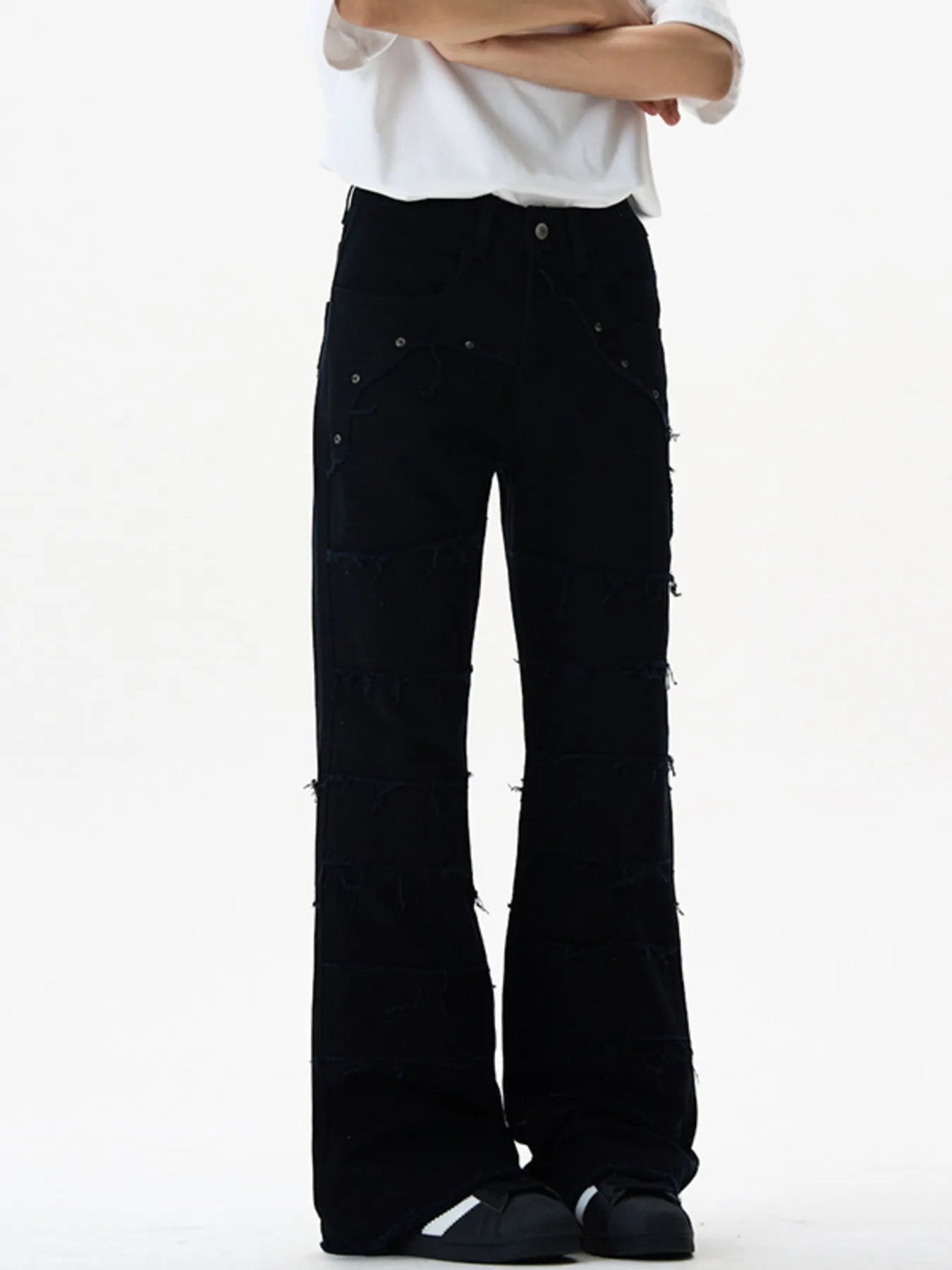 Men's Frayed Hem Flare Jeans New Era Fashion LLc
