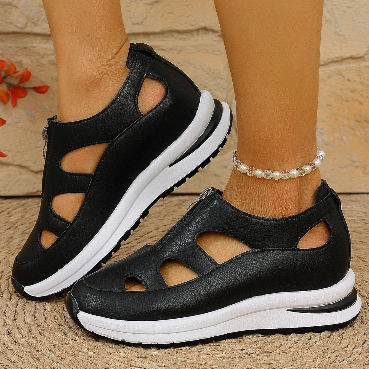 Women's Chunky Sole Closed-Toe Sandals – Soft Sole Velcro Strap FitiqueFit