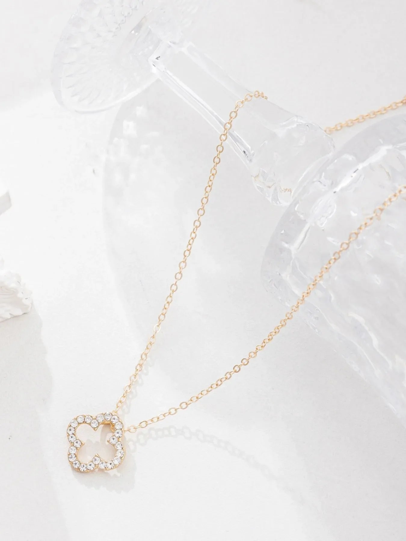 LuckyBloom Necklace Ivory Embers