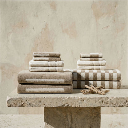 Sorrel Towels Italic
