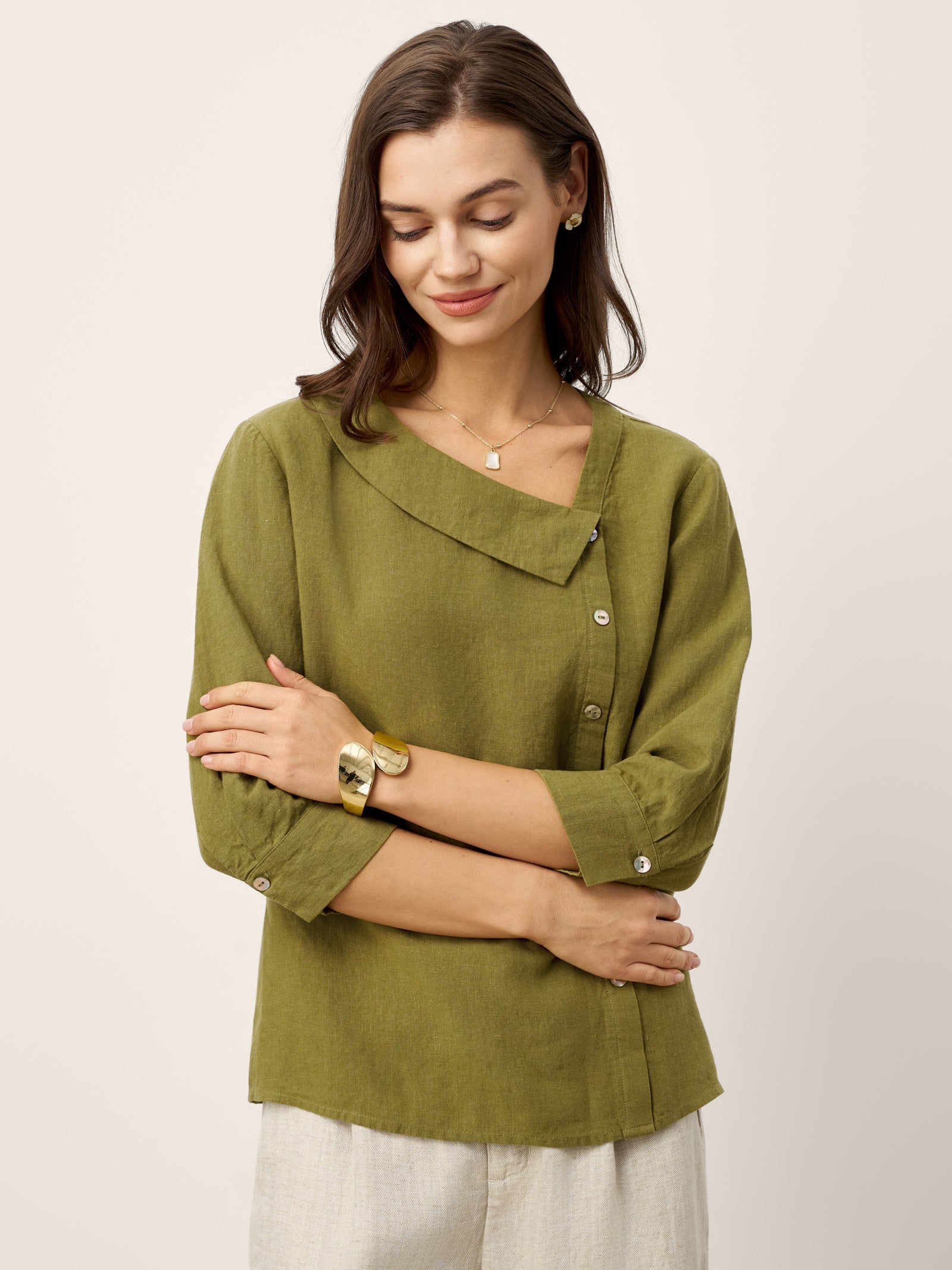 100% Linen Crescent Neck Button Detail 3/4 Sleeve Top ADALYN LINTICO