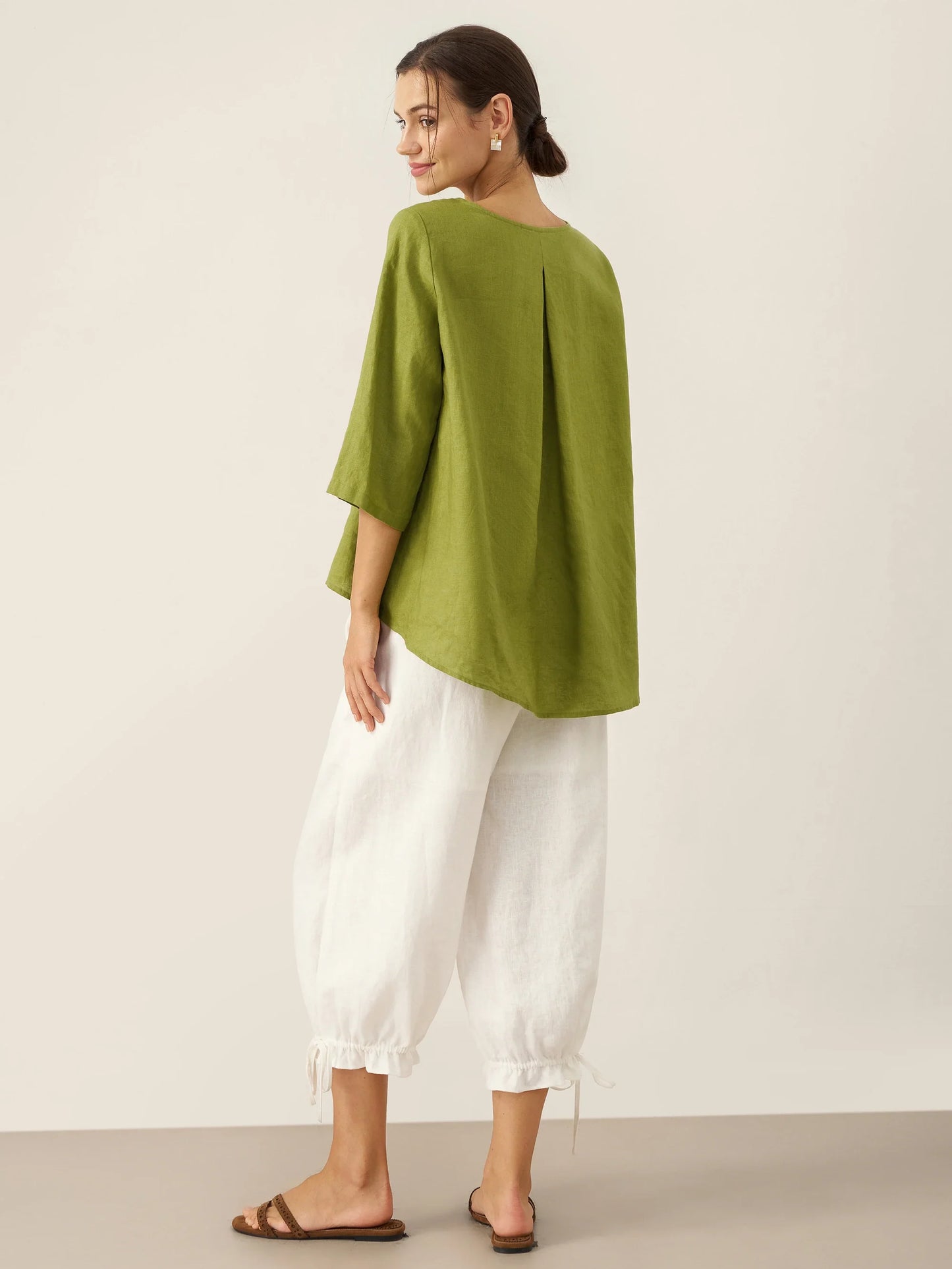 100% Linen Round Neck Asymmetrical Hem Top BRIANNA LINTICO
