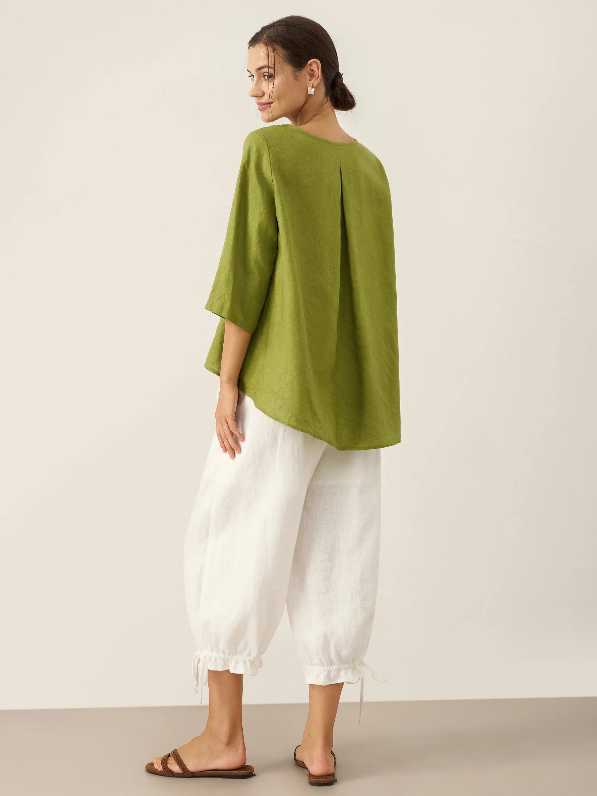 100% Linen Round Neck Asymmetrical Hem Top BRIANNA LINTICO