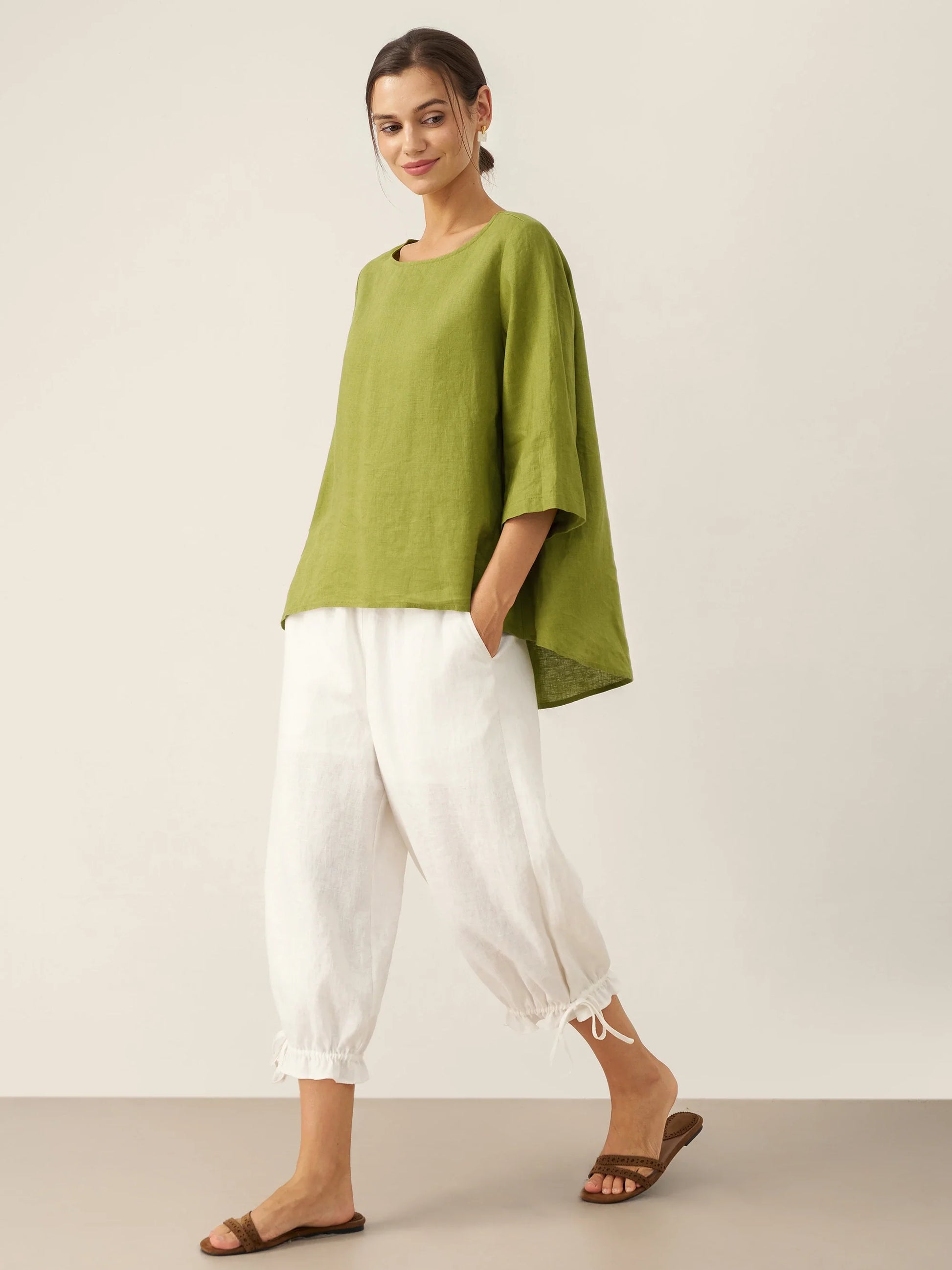 100% Linen Round Neck Asymmetrical Hem Top BRIANNA LINTICO