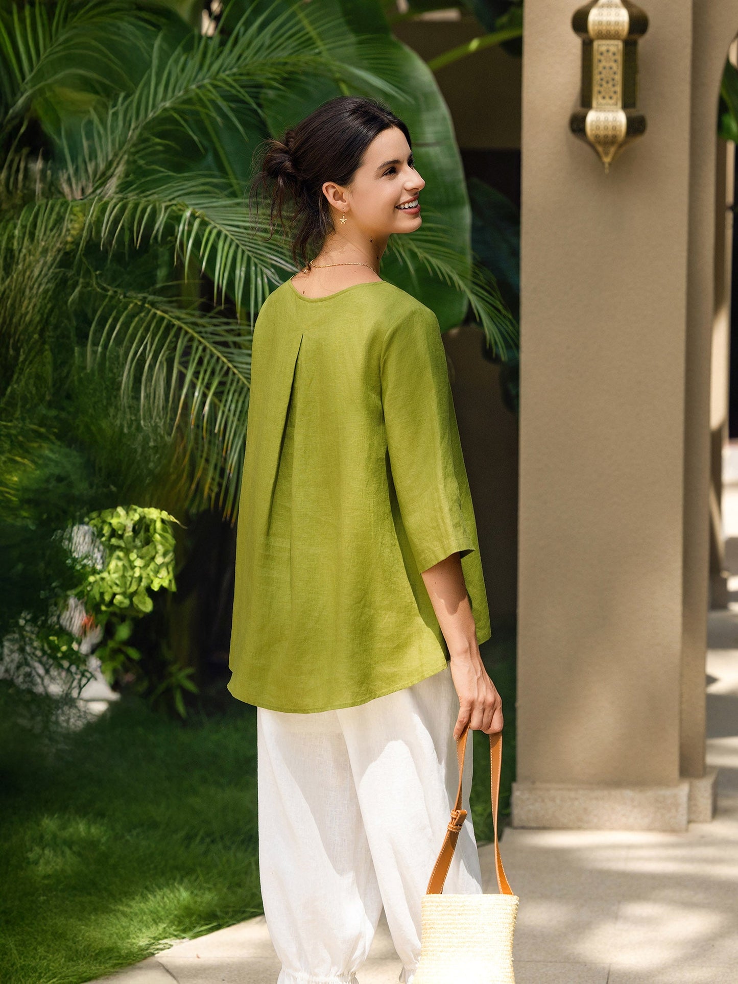 100% Linen Round Neck Asymmetrical Hem Top BRIANNA LINTICO