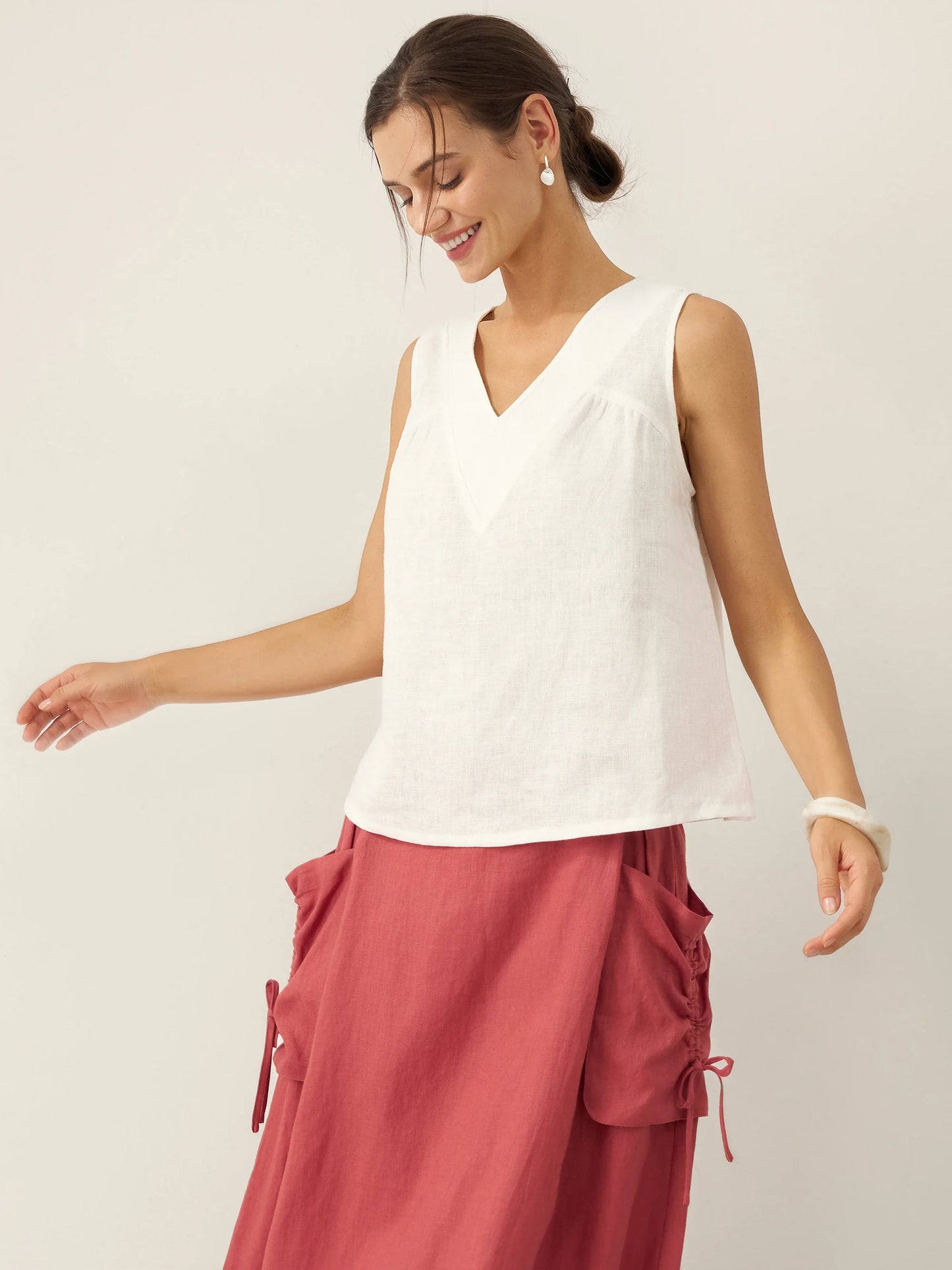 100% Linen V-Neck Sleeveless Tank Top NICOLE LINTICO