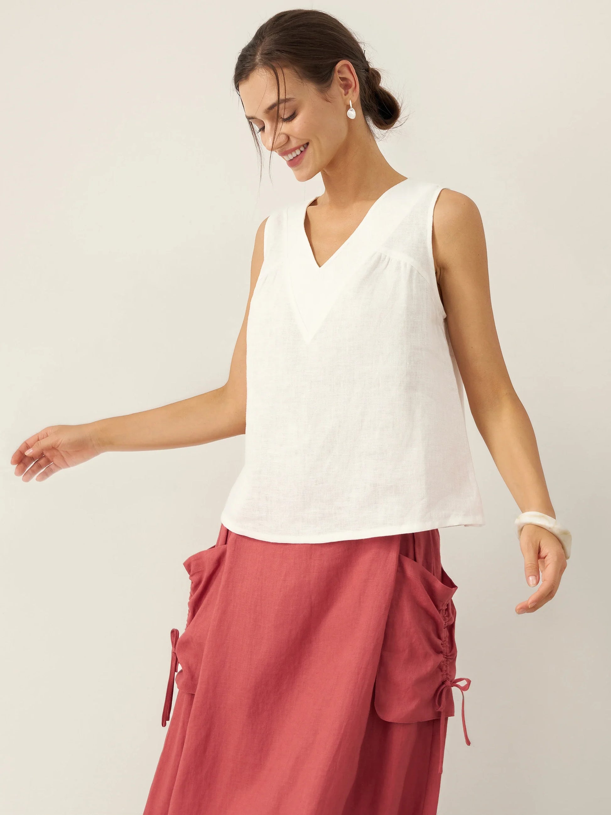 100% Linen V-Neck Sleeveless Tank Top NICOLE LINTICO