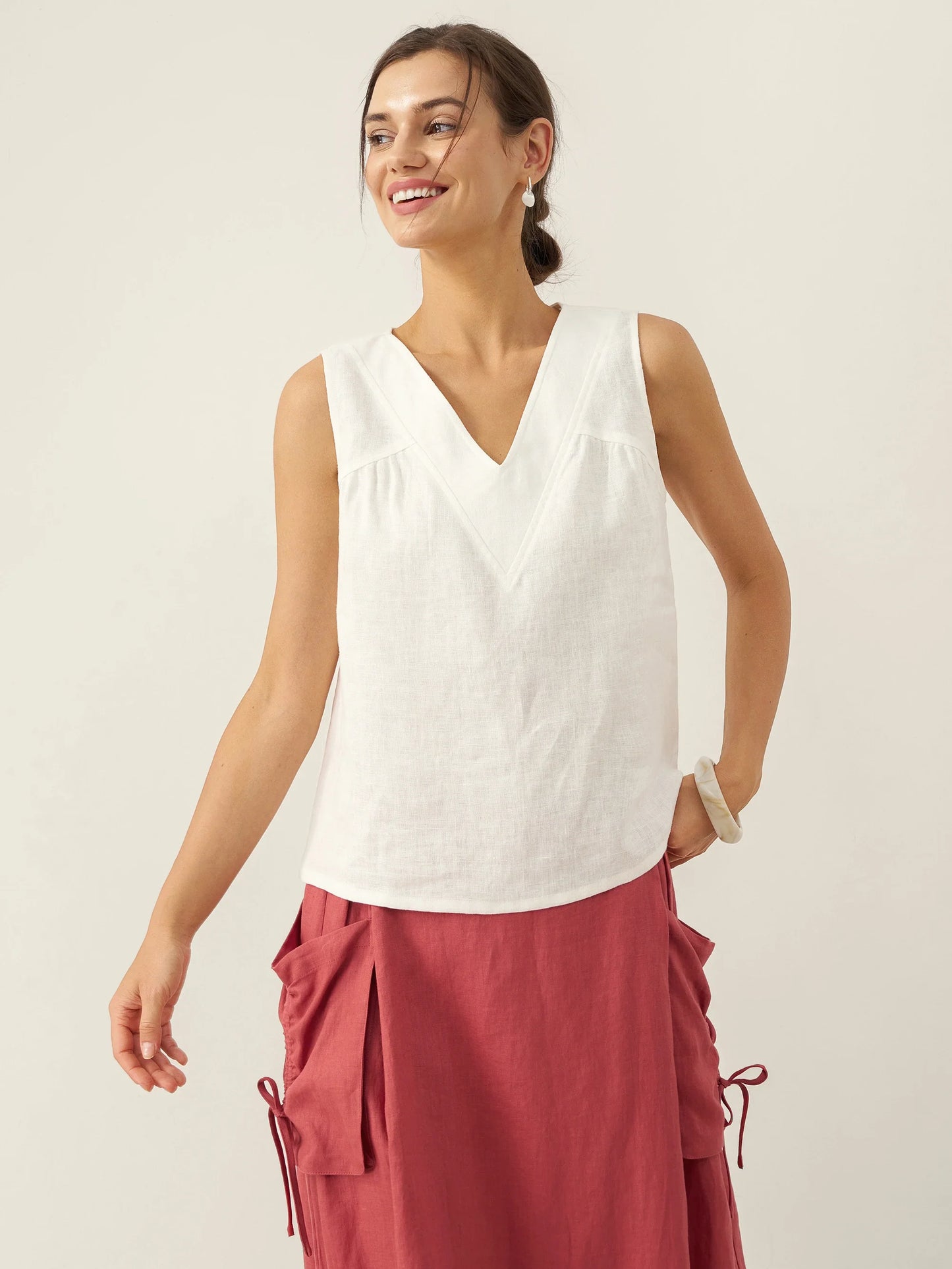 100% Linen V-Neck Sleeveless Tank Top NICOLE LINTICO