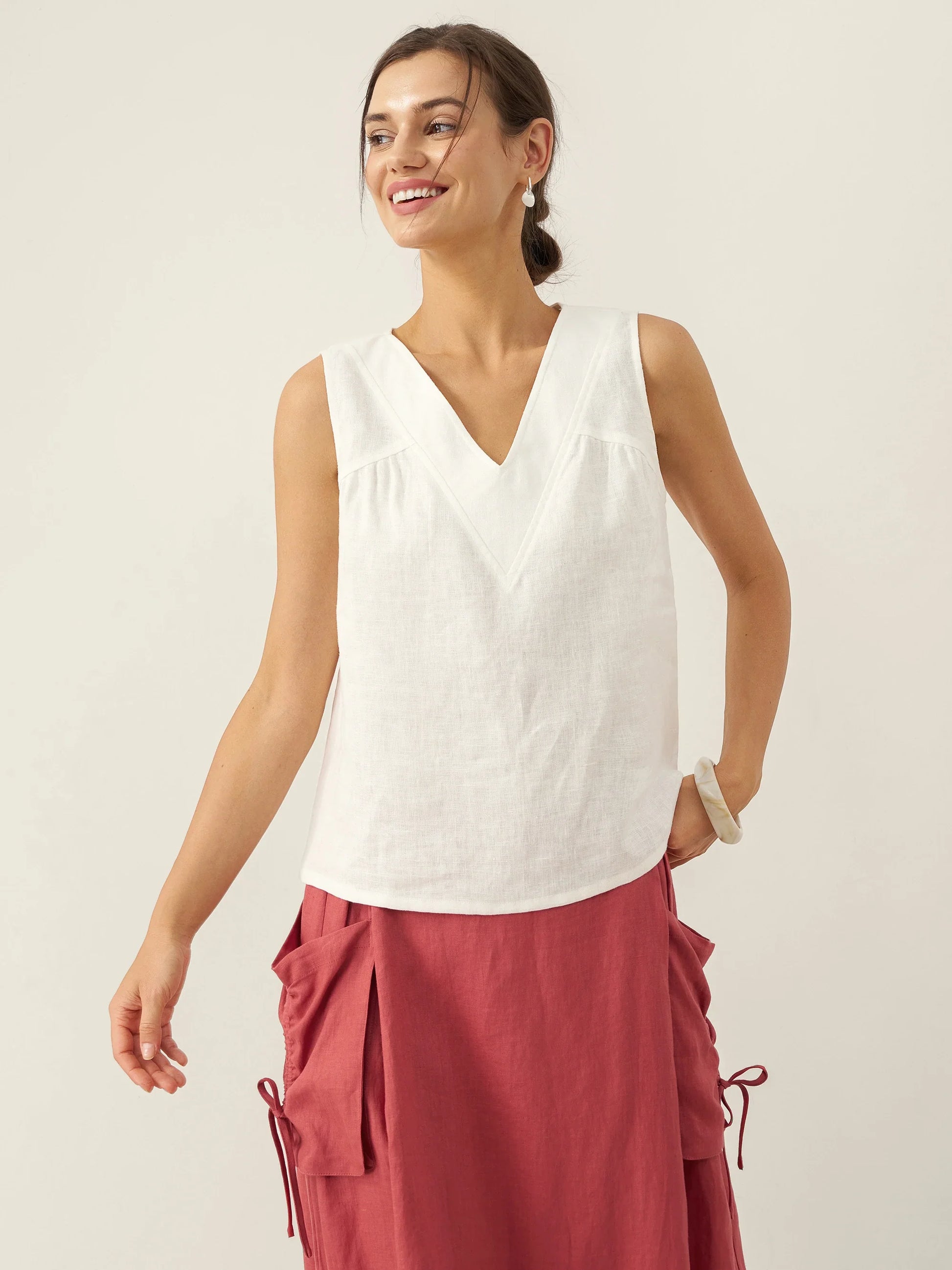 100% Linen V-Neck Sleeveless Tank Top NICOLE LINTICO
