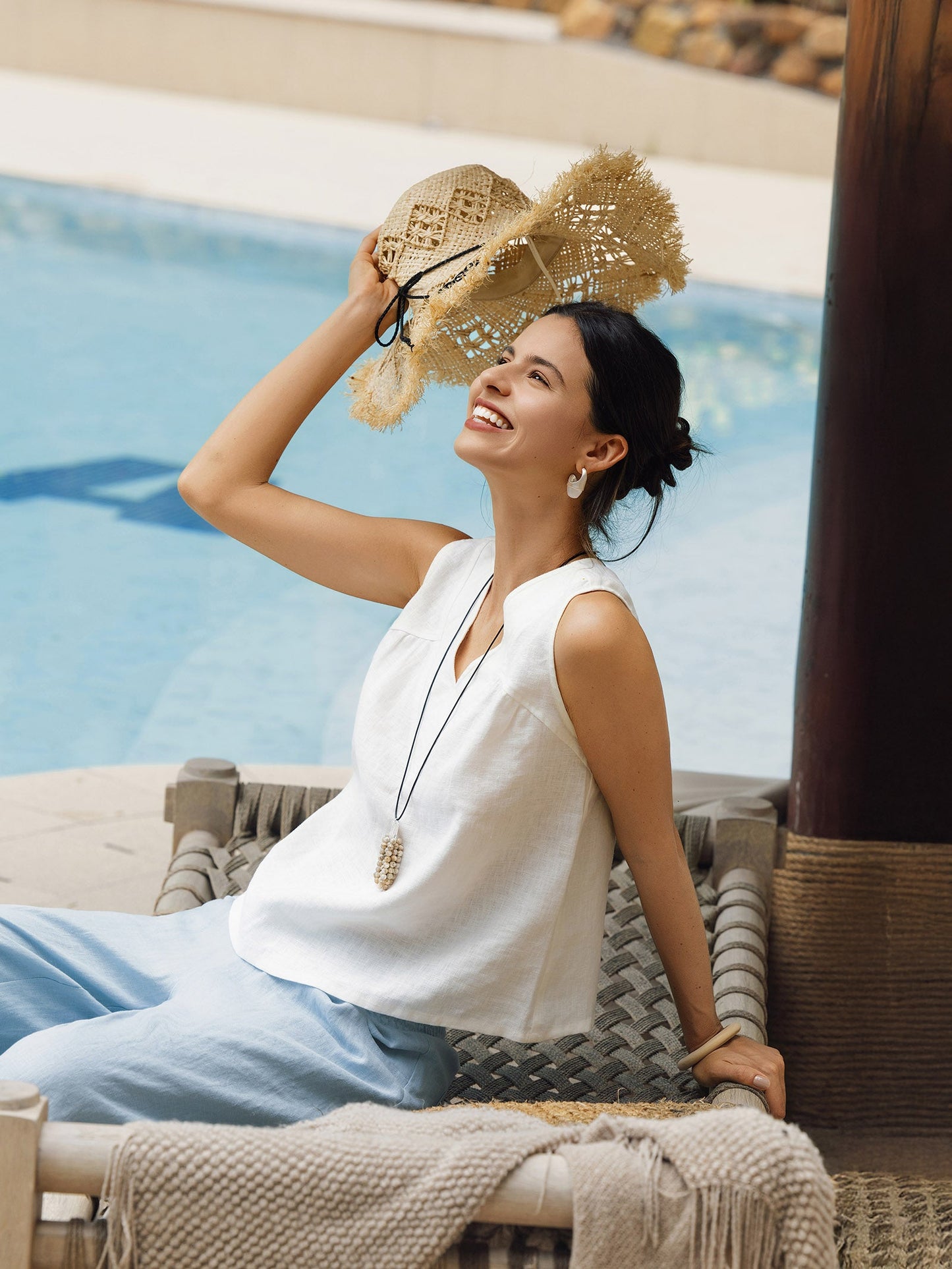 100% Linen V-Neck Sleeveless Tank Top NICOLE LINTICO