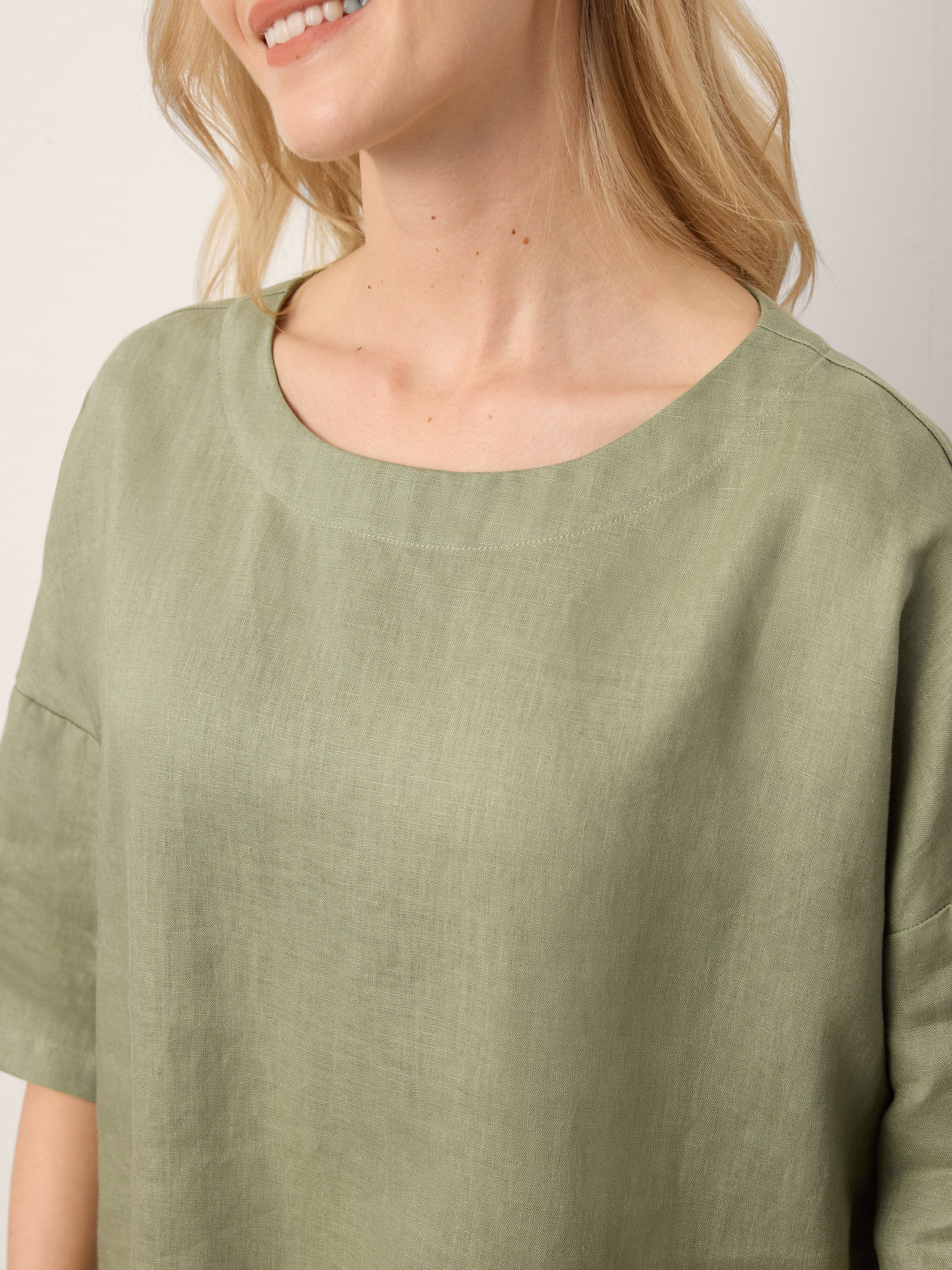 100% Linen Drop Shoulder Shirred Back High-Low Hem Top LINDSEY LINTICO