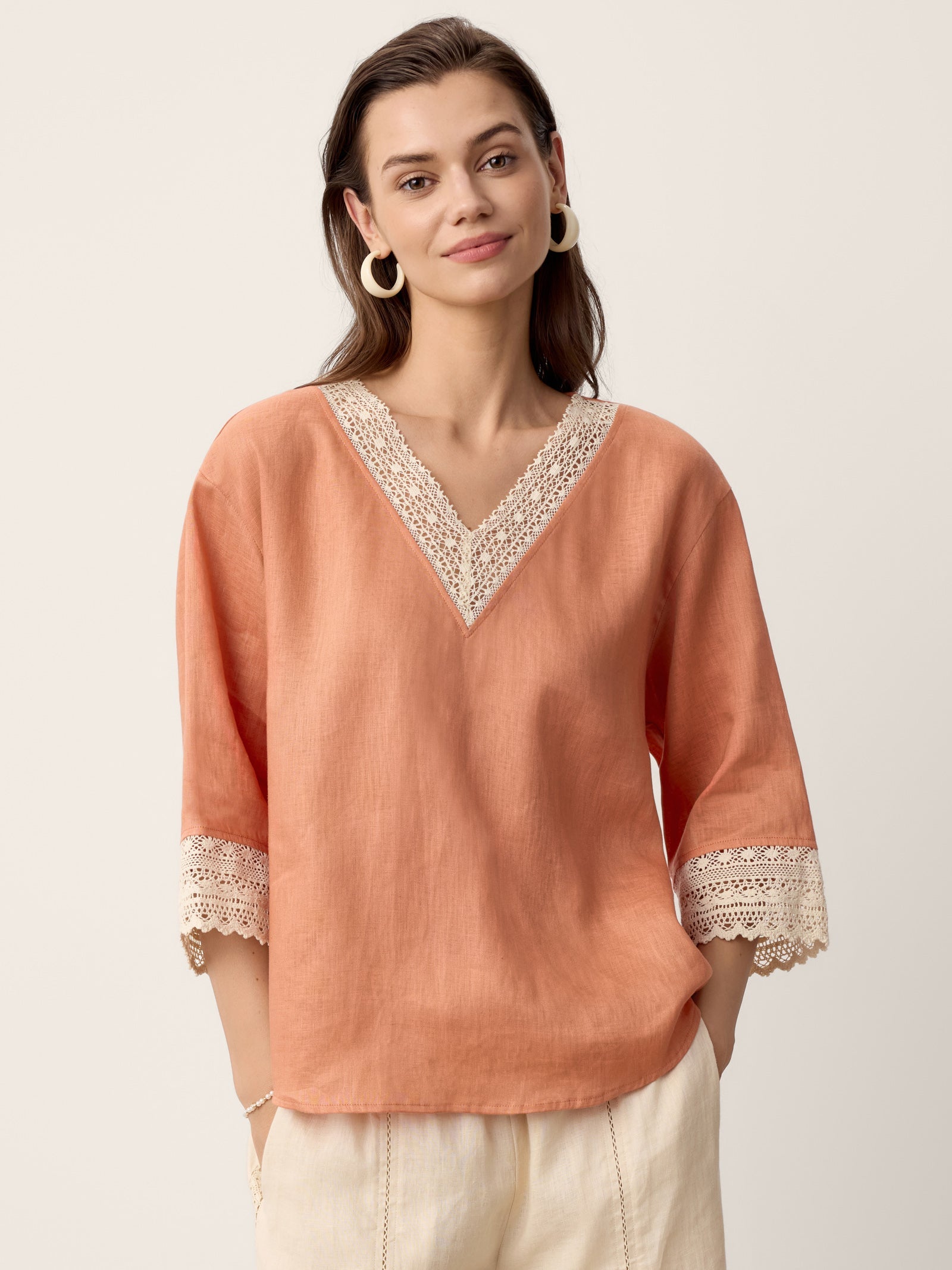 100% Linen Lace-Trim V-Neck Top KEELY LINTICO