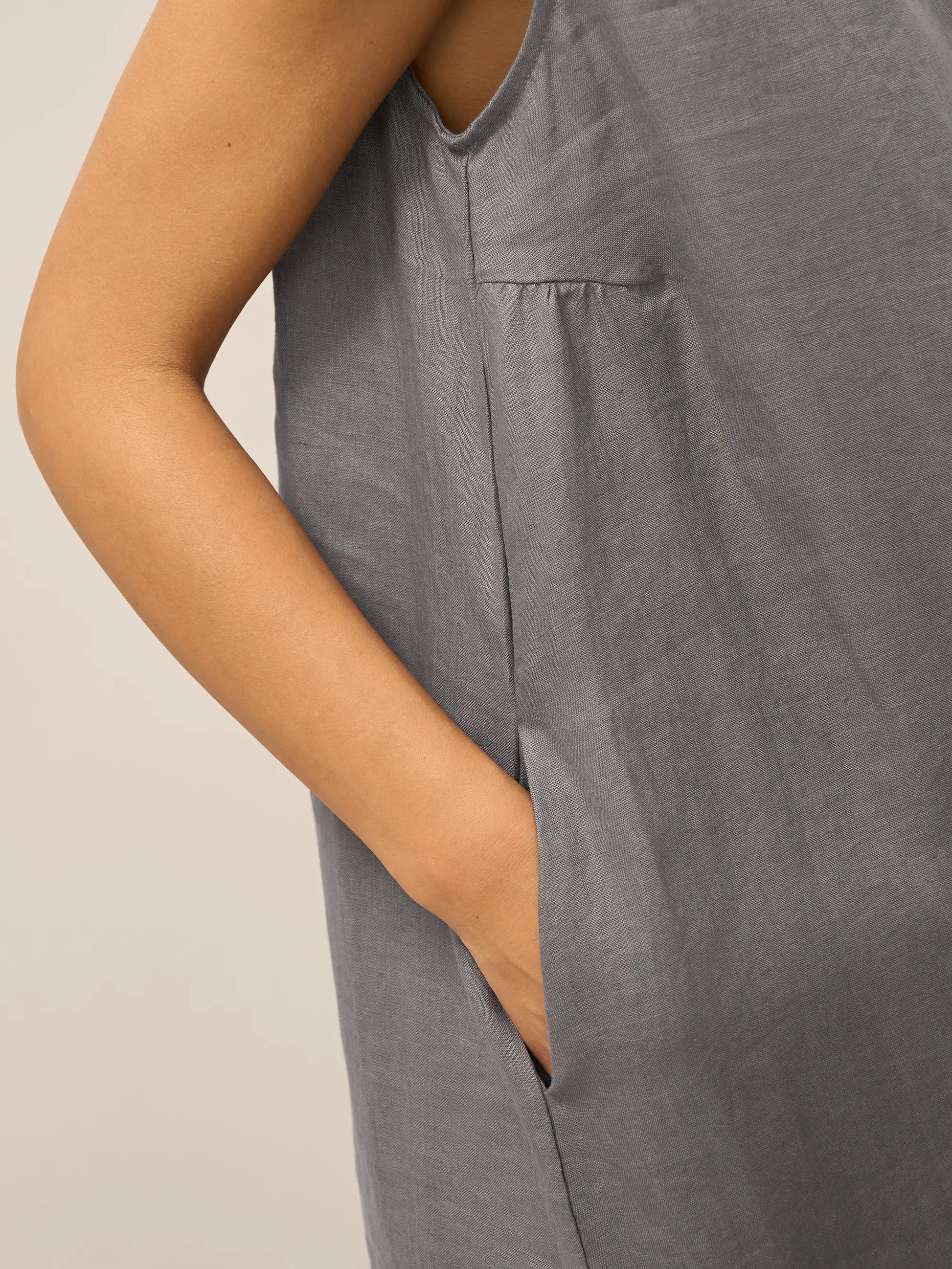 100% Linen Sleeveless Dress SIENNA LINTICO