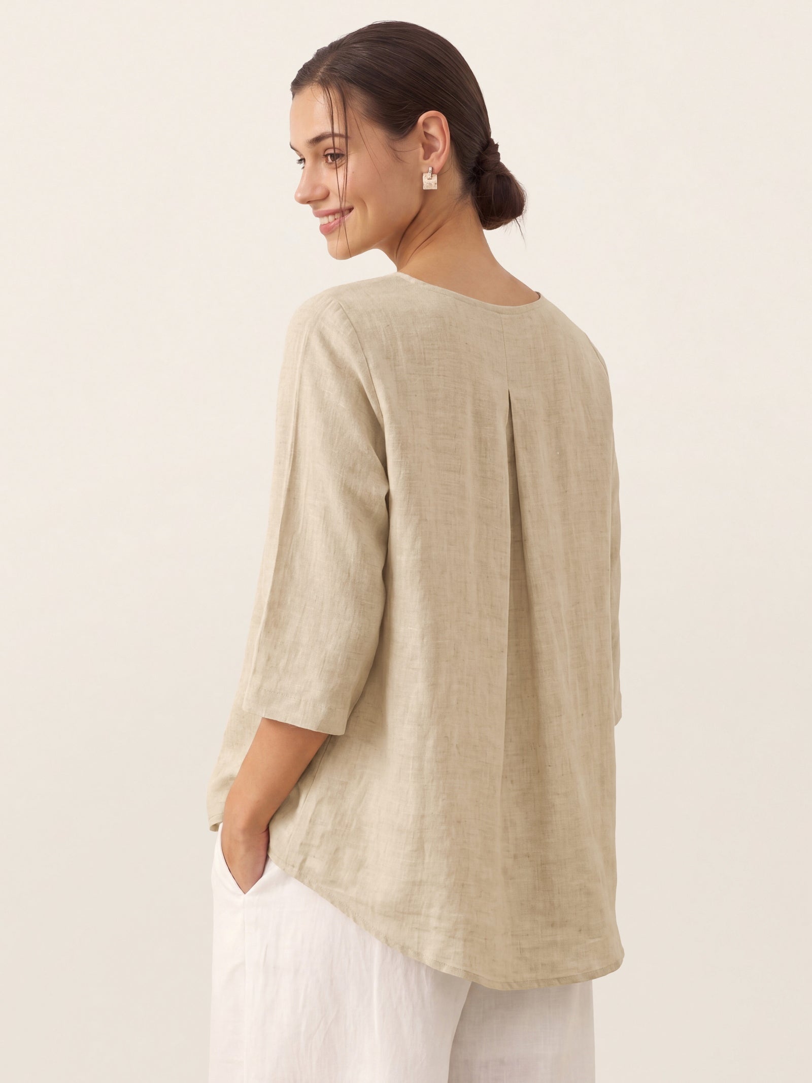 100% Linen Round Neck Asymmetrical Hem Top BRIANNA LINTICO