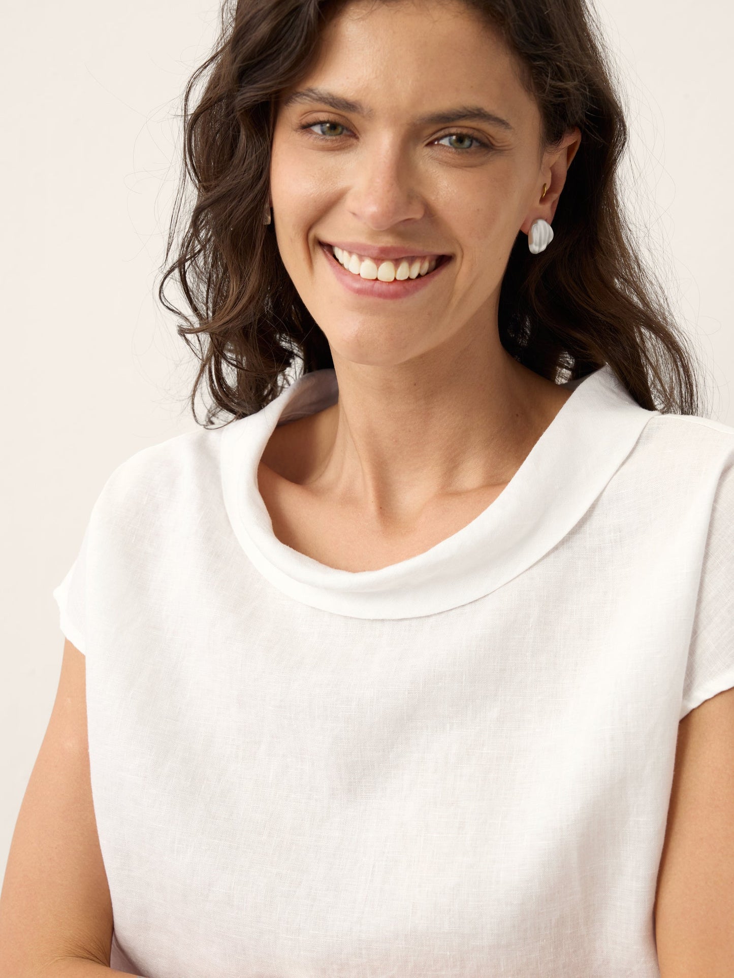 100% Linen Soft-Fold Collar Shell Button Top SABINE LINTICO