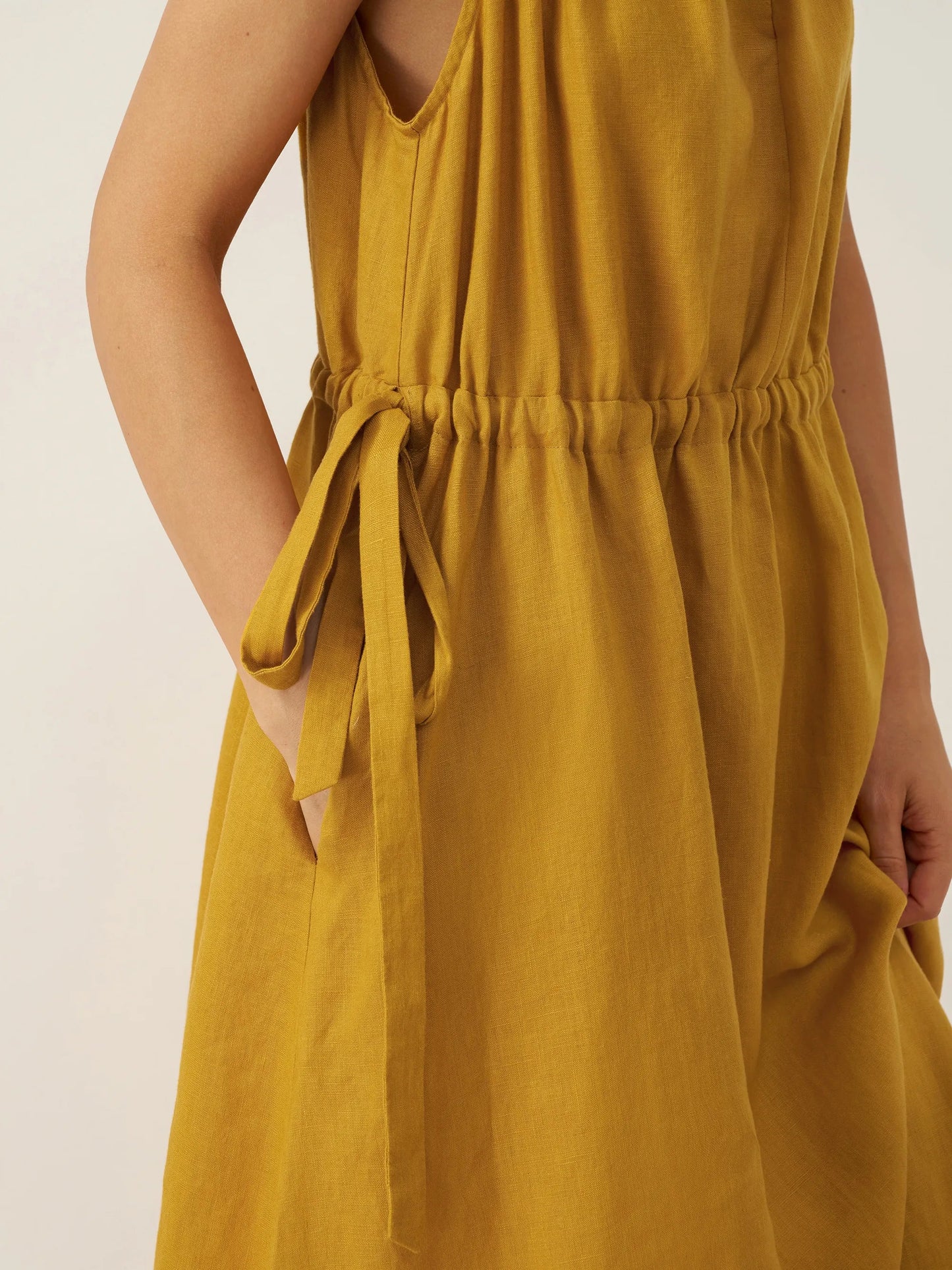 100% Linen V-Neck Halter Maxi Dress BETH LINTICO