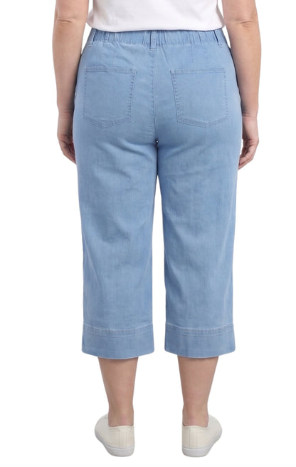 Women’s Lightweight Straight Leg Casual Denim Capri Pants in Cotton Blend Fabric TURTLE BAY APPAREL