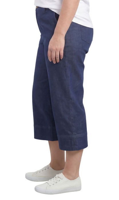 Women’s Lightweight Straight Leg Casual Denim Capri Pants in Cotton Blend Fabric TURTLE BAY APPAREL
