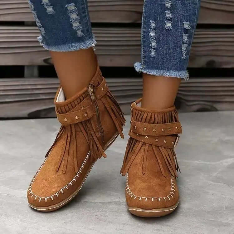 Trendy Women's Winter Ankle Boots with Rivet Tassel Detail SnagBag