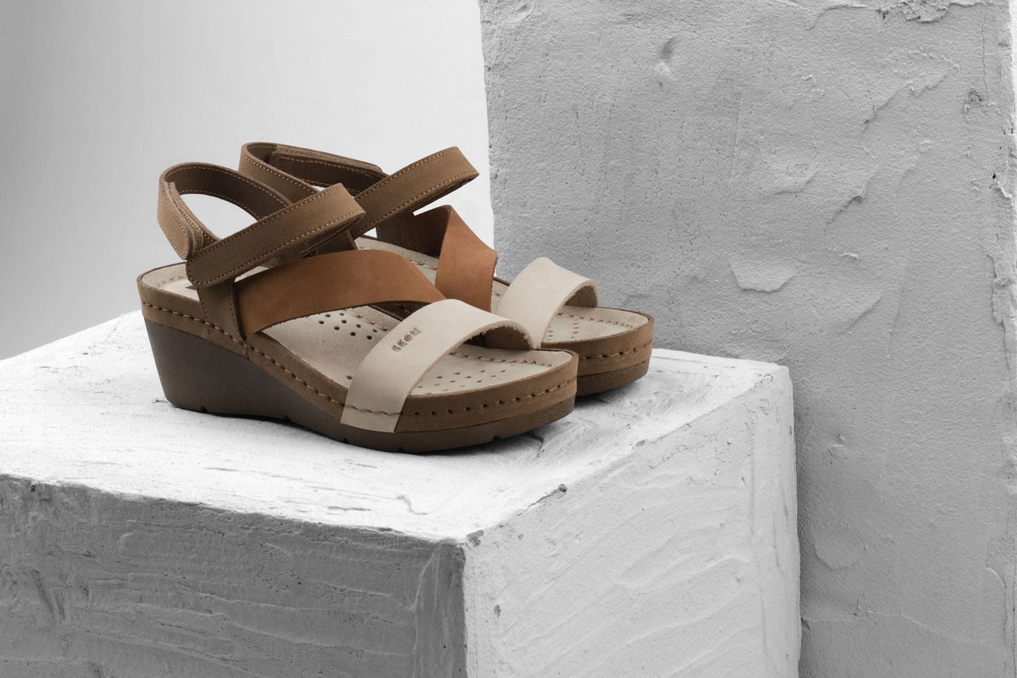 Kiara by LEON- Women’s Leather Platform Heel Sandals- Gel Insole & Adjustable Strap LEON Footwear USA