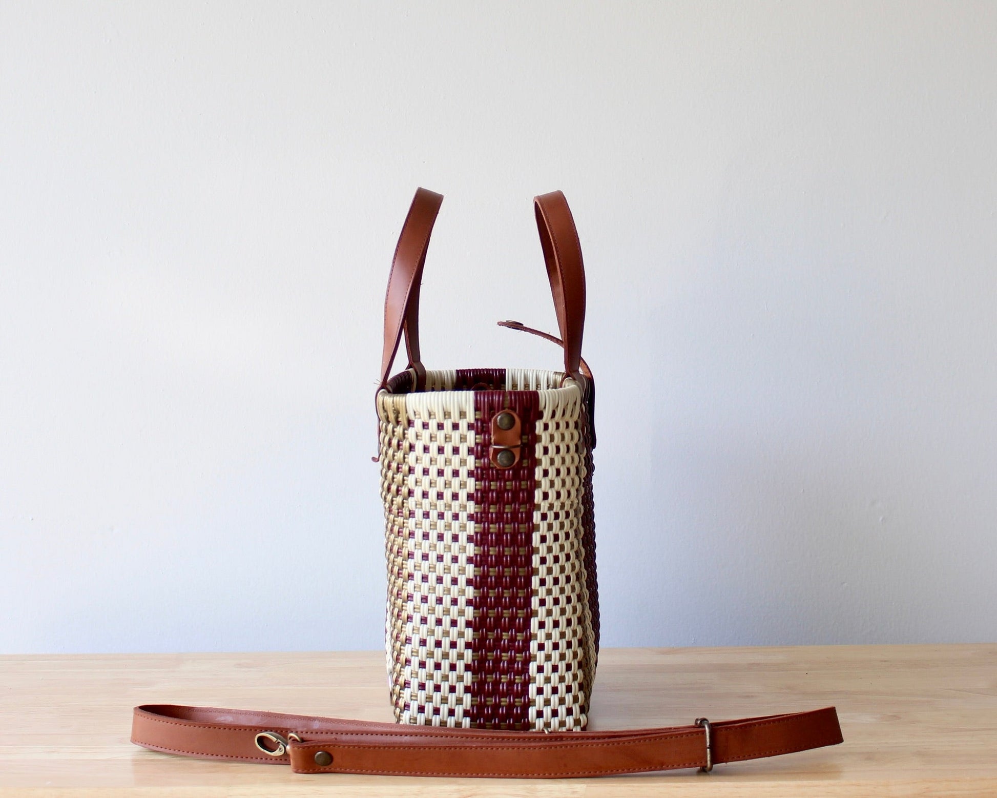 Vida Purse – Maroon, Gold & Beige Handwoven Purse with Leather Handles MexiMexi