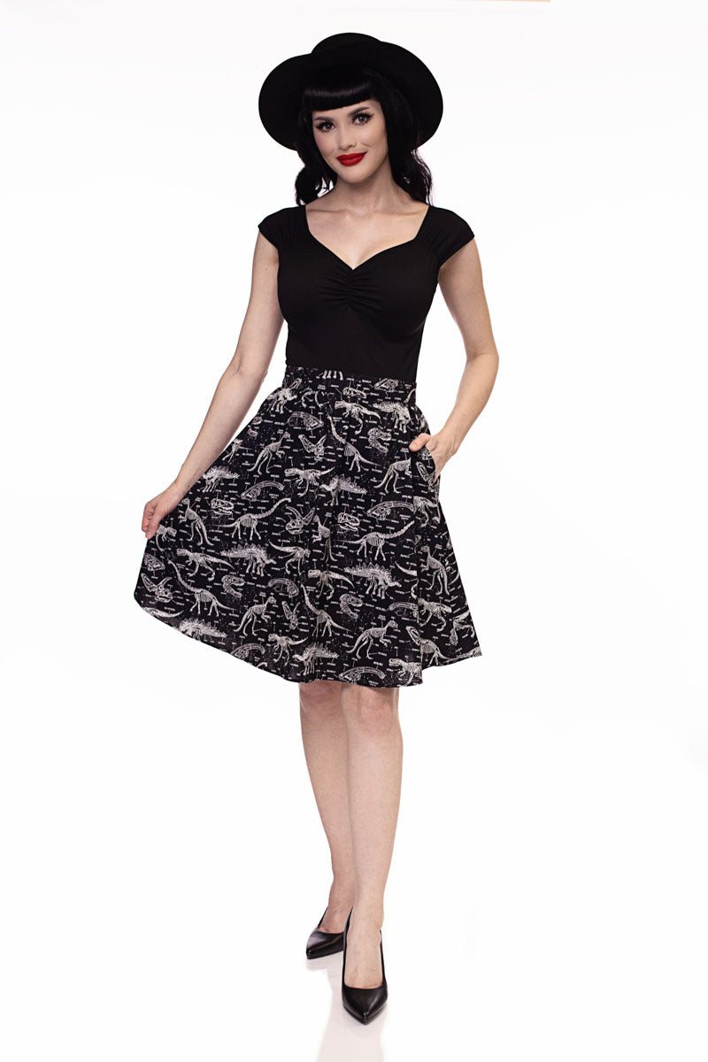 Isabel Top in Black Retrolicious