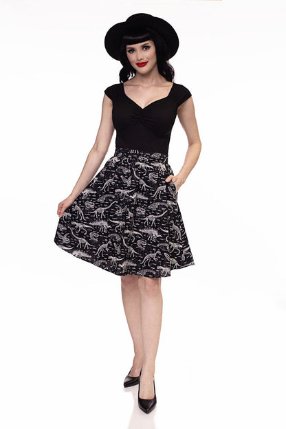 Isabel Top in Black Retrolicious