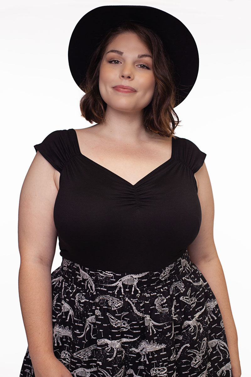 Isabel Top in Black Retrolicious
