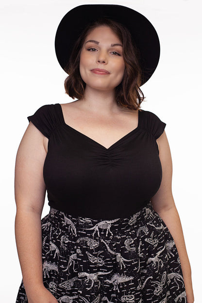 Isabel Top in Black Retrolicious