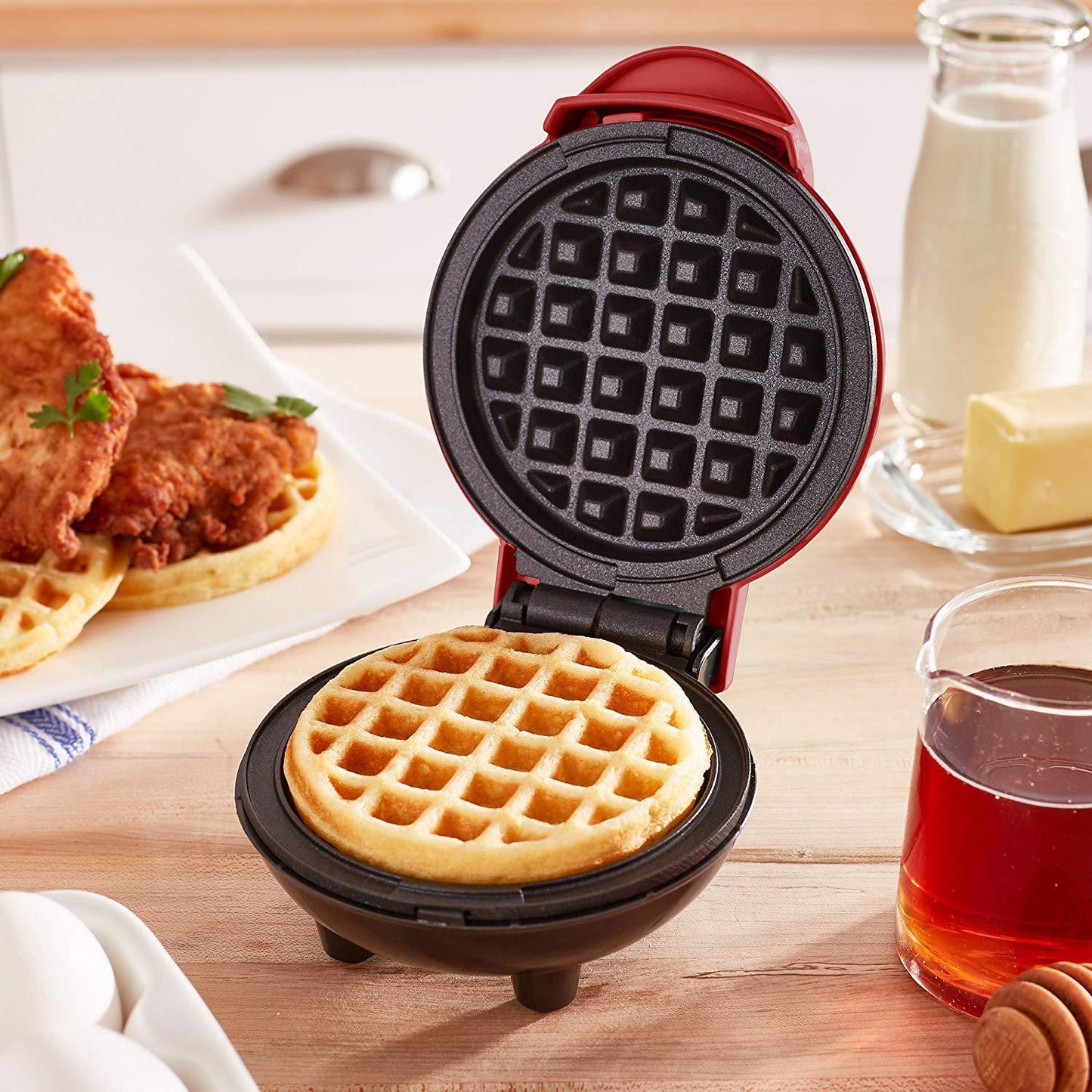 🧇 Mini Waffle Maker – 4” Nonstick Personal Waffle Machine SmartPursue™